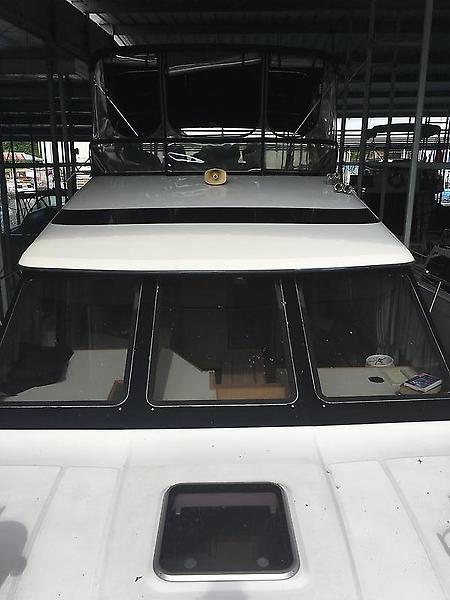 Tollycraft 39 sport view from bow.JPG