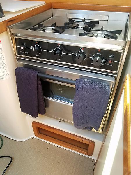 2001 Catalina 42 Samba Propane 3 Burner Stove and Oven 063017.jpg