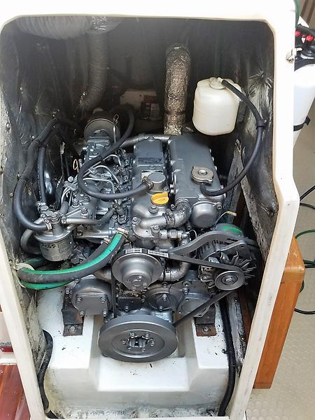 2001 Catalina 42 Sambe Yanmar Engine 063017.jpg