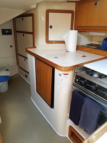 2001 Catalina 42 Samba Galley and additional storage aft 063017.jpg