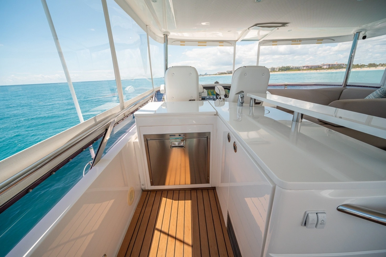 2017 Princess 68 Flybridge