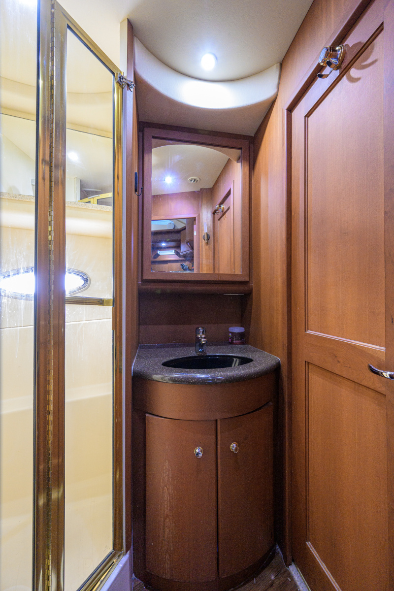 2005 Silverton 39 Motor Yacht