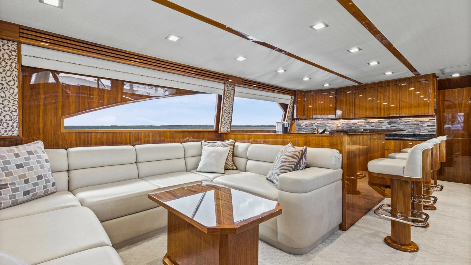 2017 72 Viking Enclosed Bridge Share-E Salon (6)