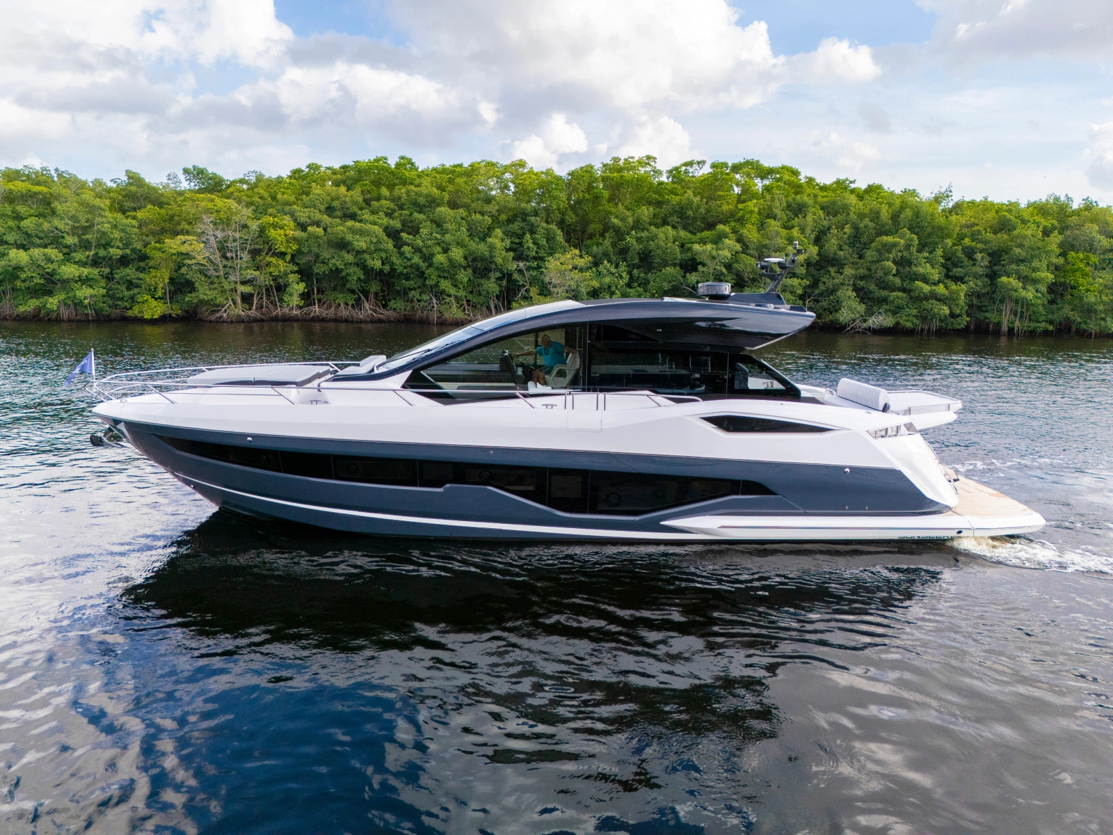 PREDATOR 55 55ft Sunseeker Yacht For Sale