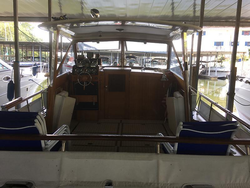 Woodys Reserve Cockpit 1.JPG