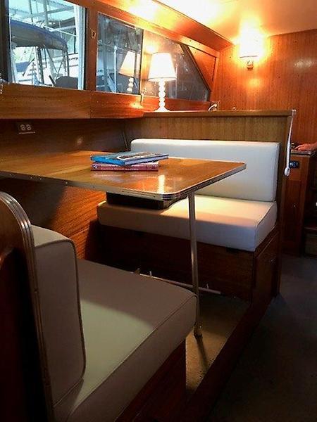 woodys reserve dinette 2.jpg