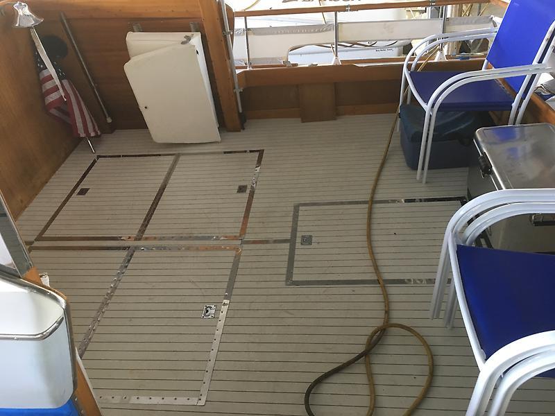 Woodys Reserve Cockpit Floor.JPG