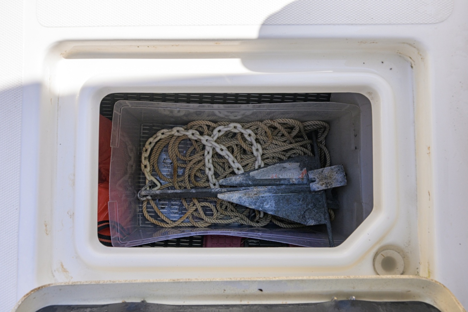 NauticStar 28 - Anchor Locker
