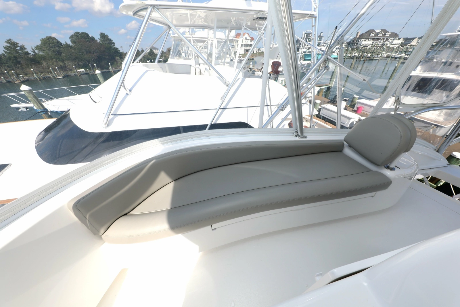 2023 Viking 54 Convertible