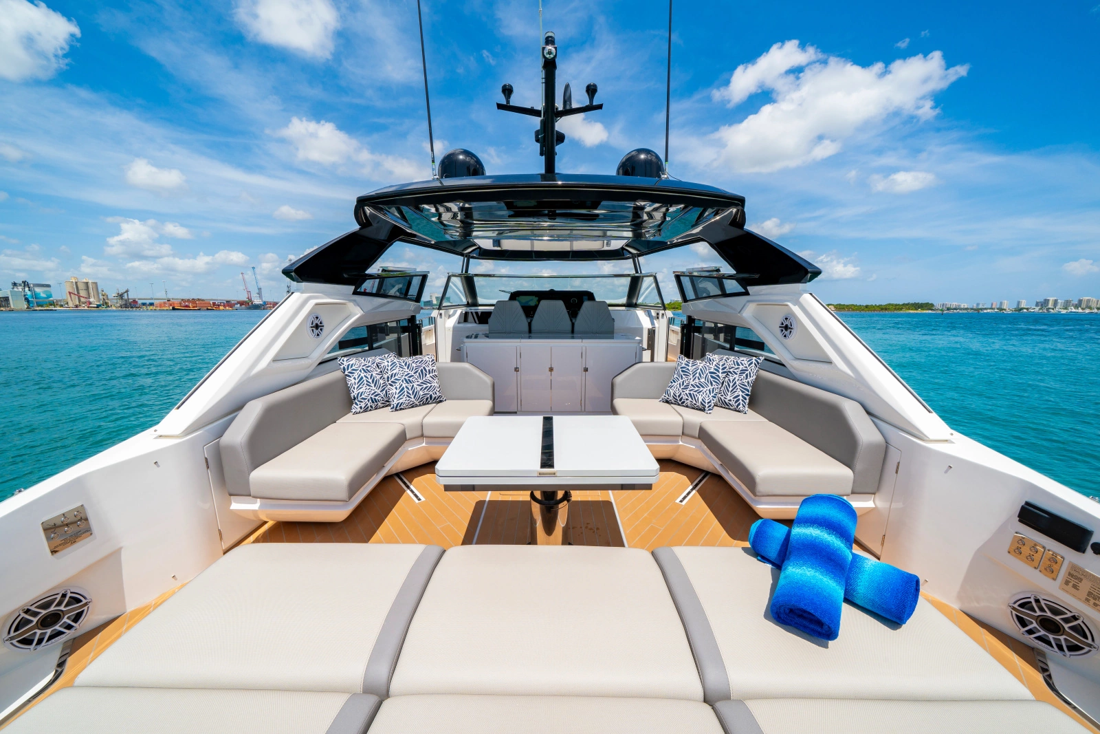 2024 Sunseeker Superhawk 55