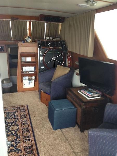 NautiJolly Salon.JPG
