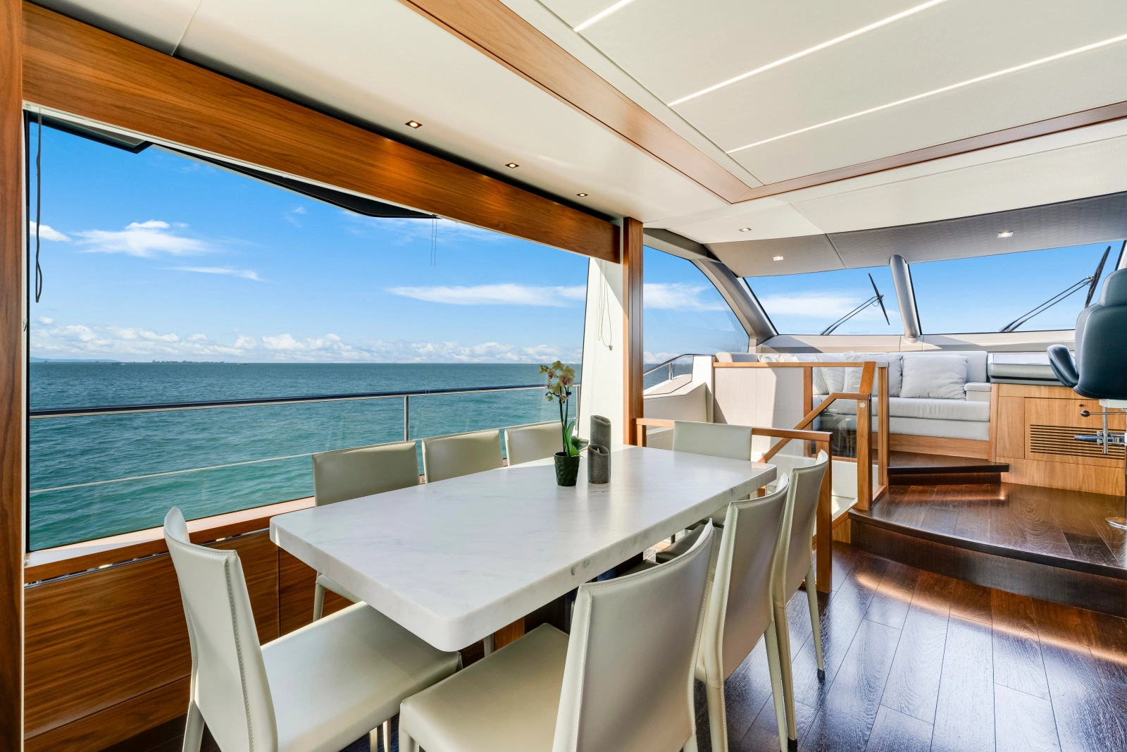 2020 Sunseeker 76 Yacht