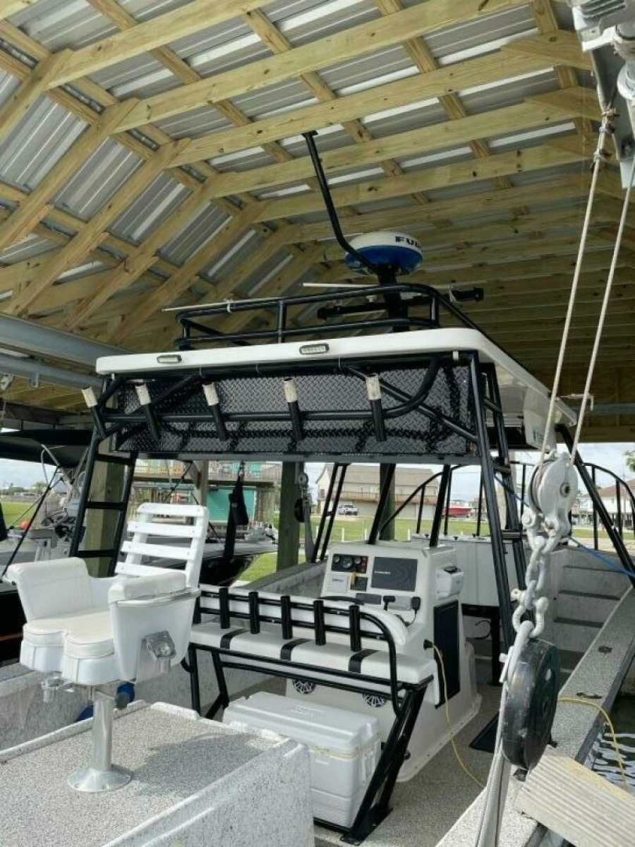 1997 Custom 31 Center Console