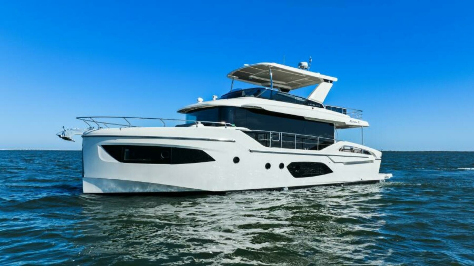 53' 2025 Absolute Navetta 53
