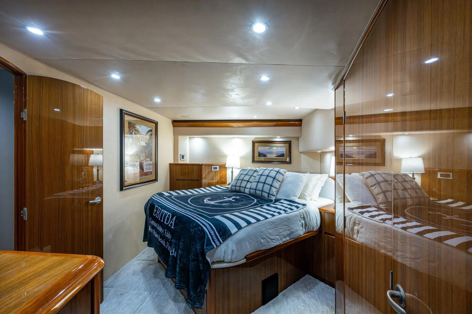 2009 Viking 60 Convertible