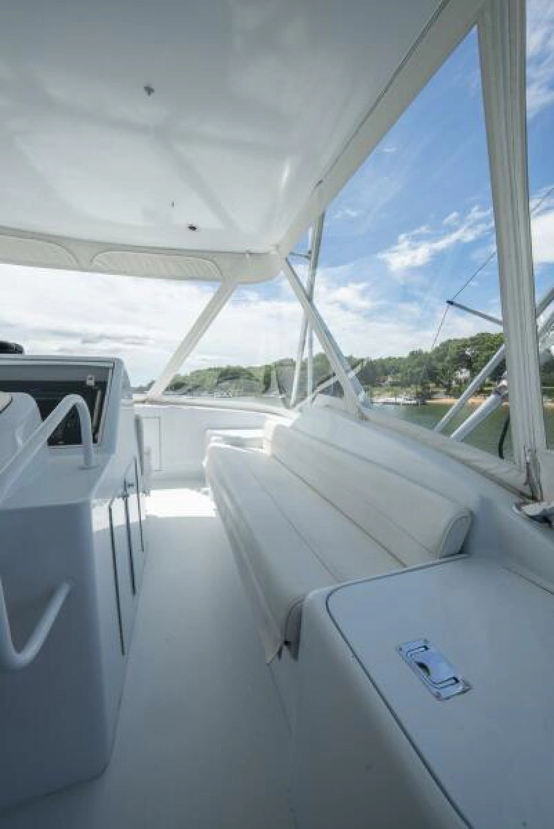 2001 Hatteras Convertible 50