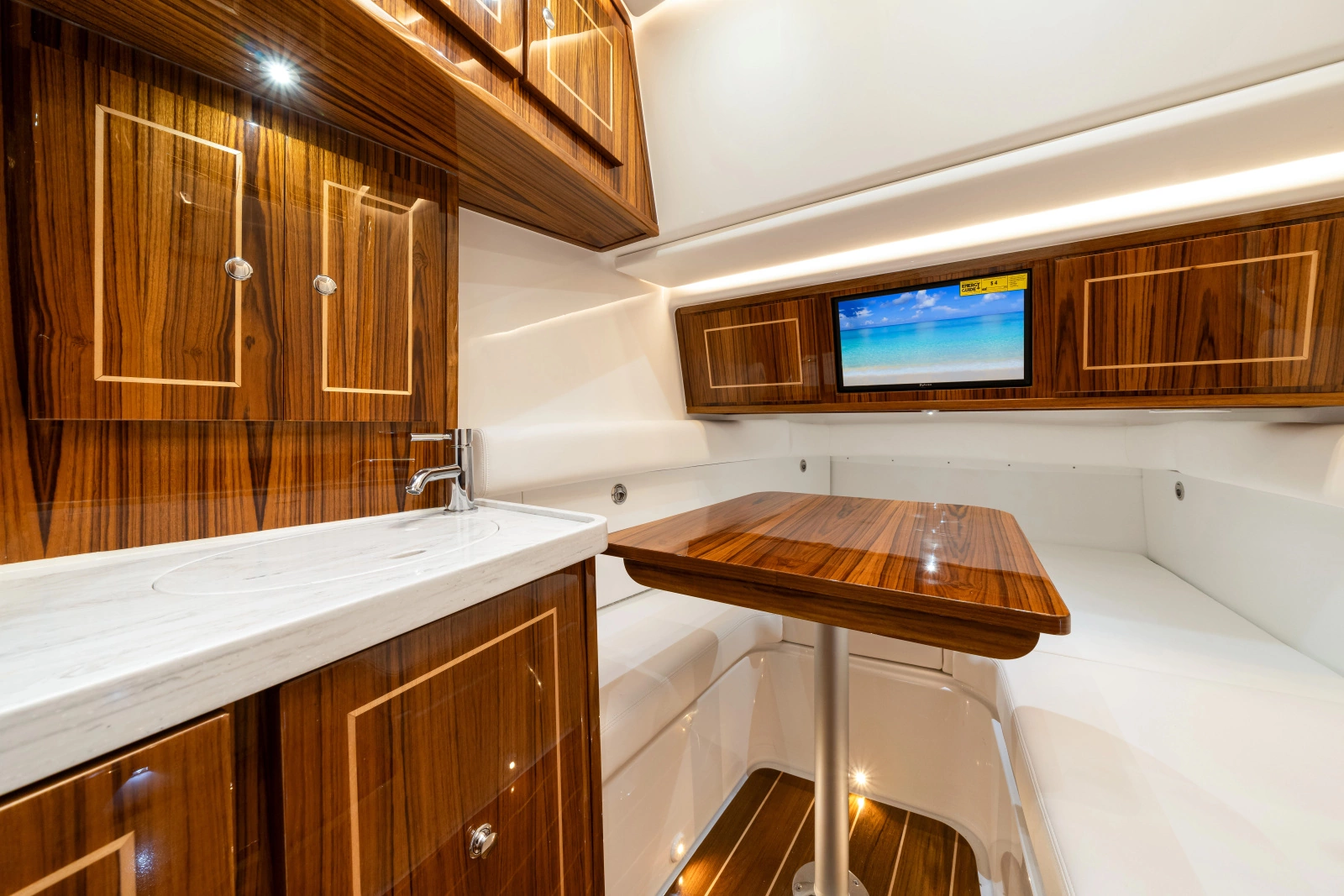 53 Suenos RXV 53ft HCB Yacht For Sale