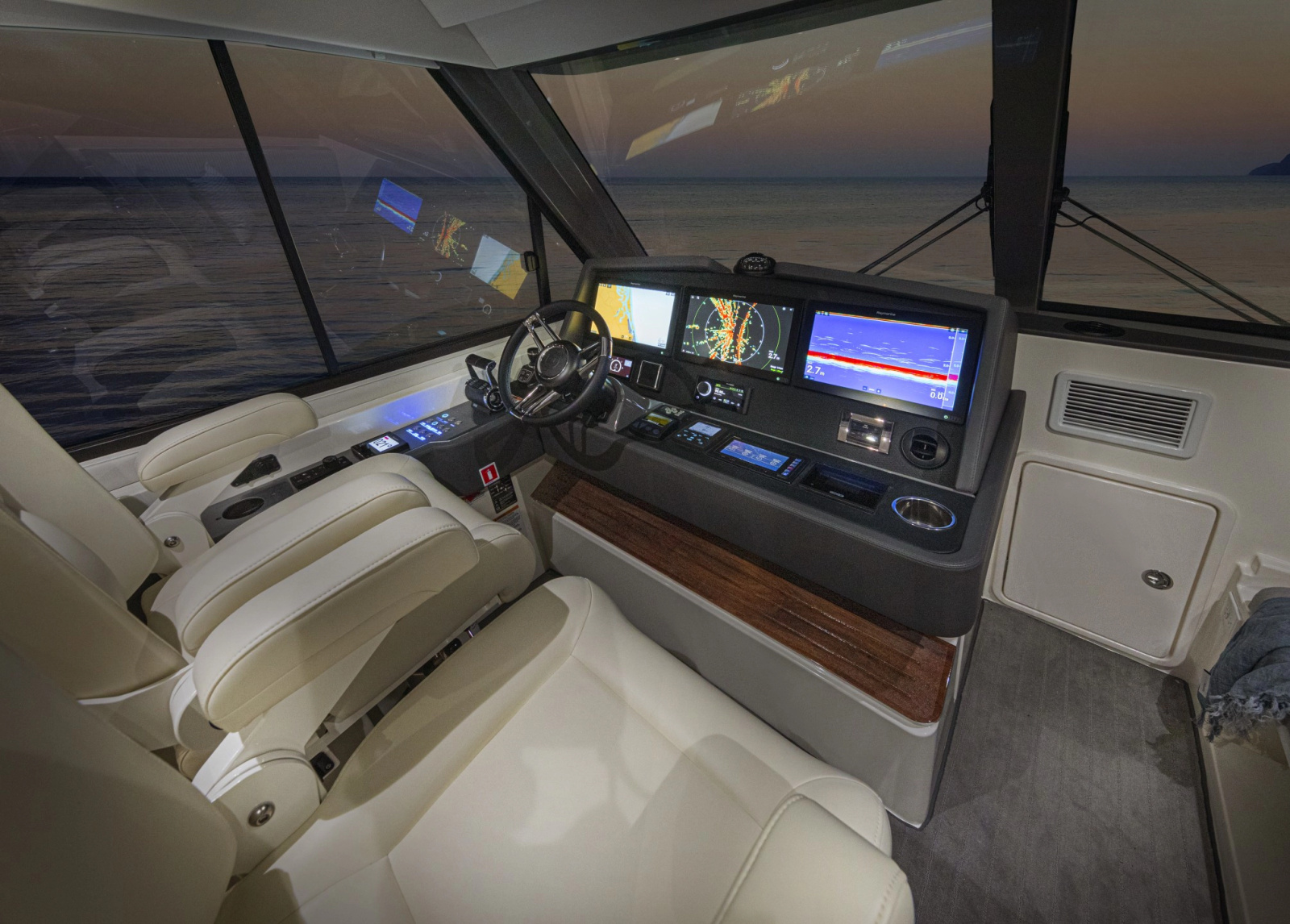 2026 Riviera 50 Sports Motor Yacht
