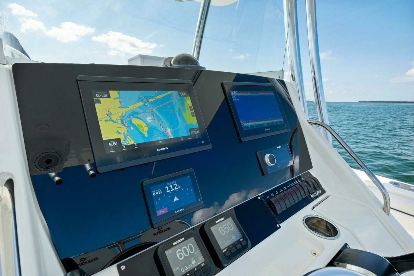 2012 Regulator 32