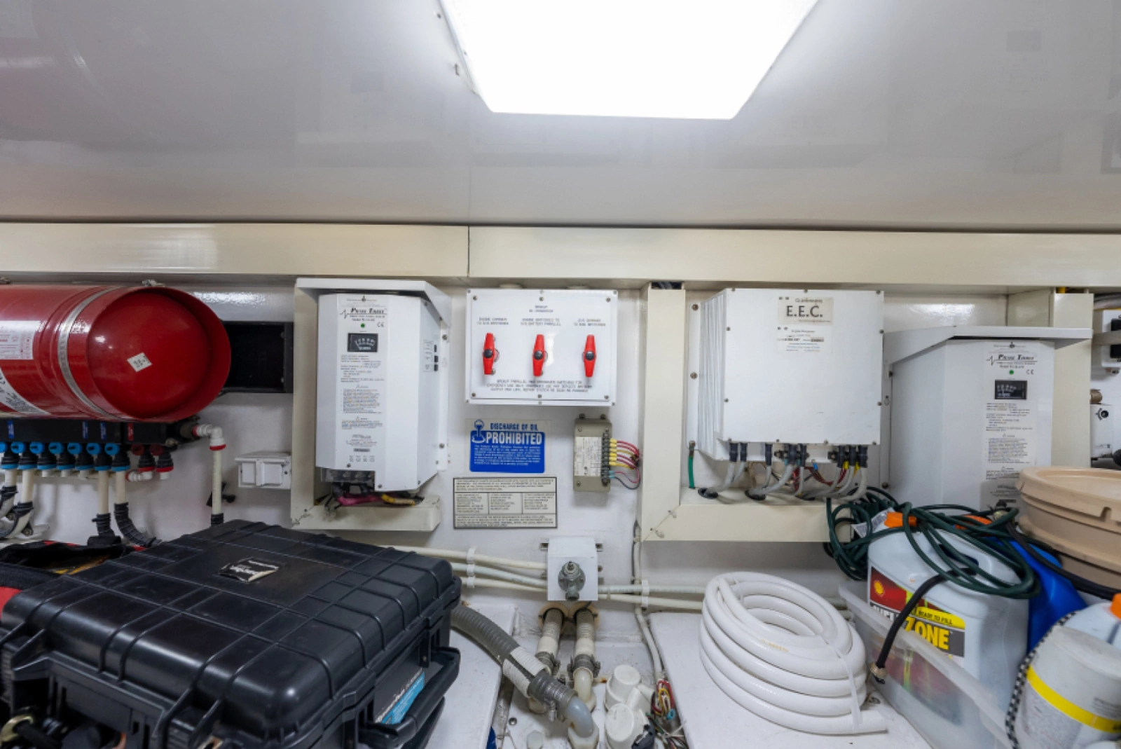 2003 Viking 45 Convertible photo 36