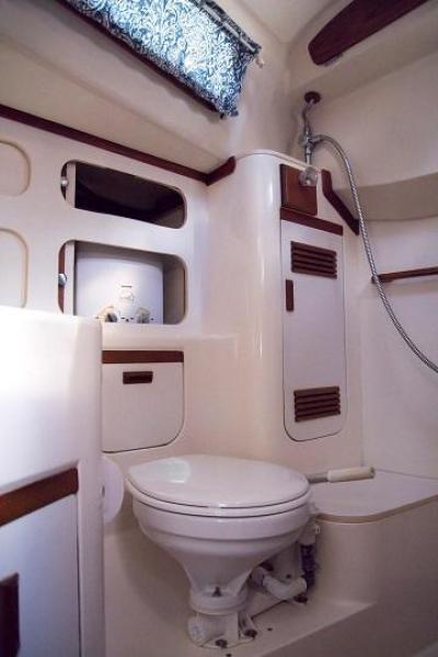 020 1989 Sabre Mark II Centerboard Head.jpg