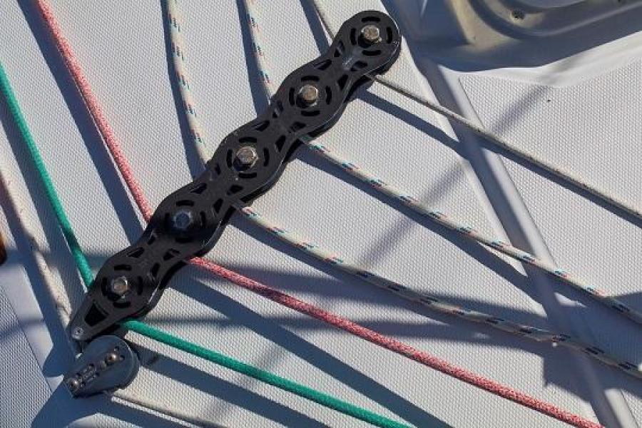 034 1989 Sabre Mark II Centerboard In Line Pulley.jpg