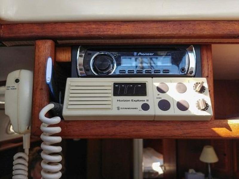 023 1989 Sabre Mark II Centerboard Custom Radio Box.jpg