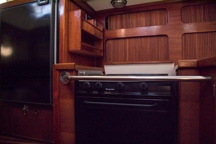 019 1989 Sabre Mark II Centerboard Galley Custom Spice Rack.jpg