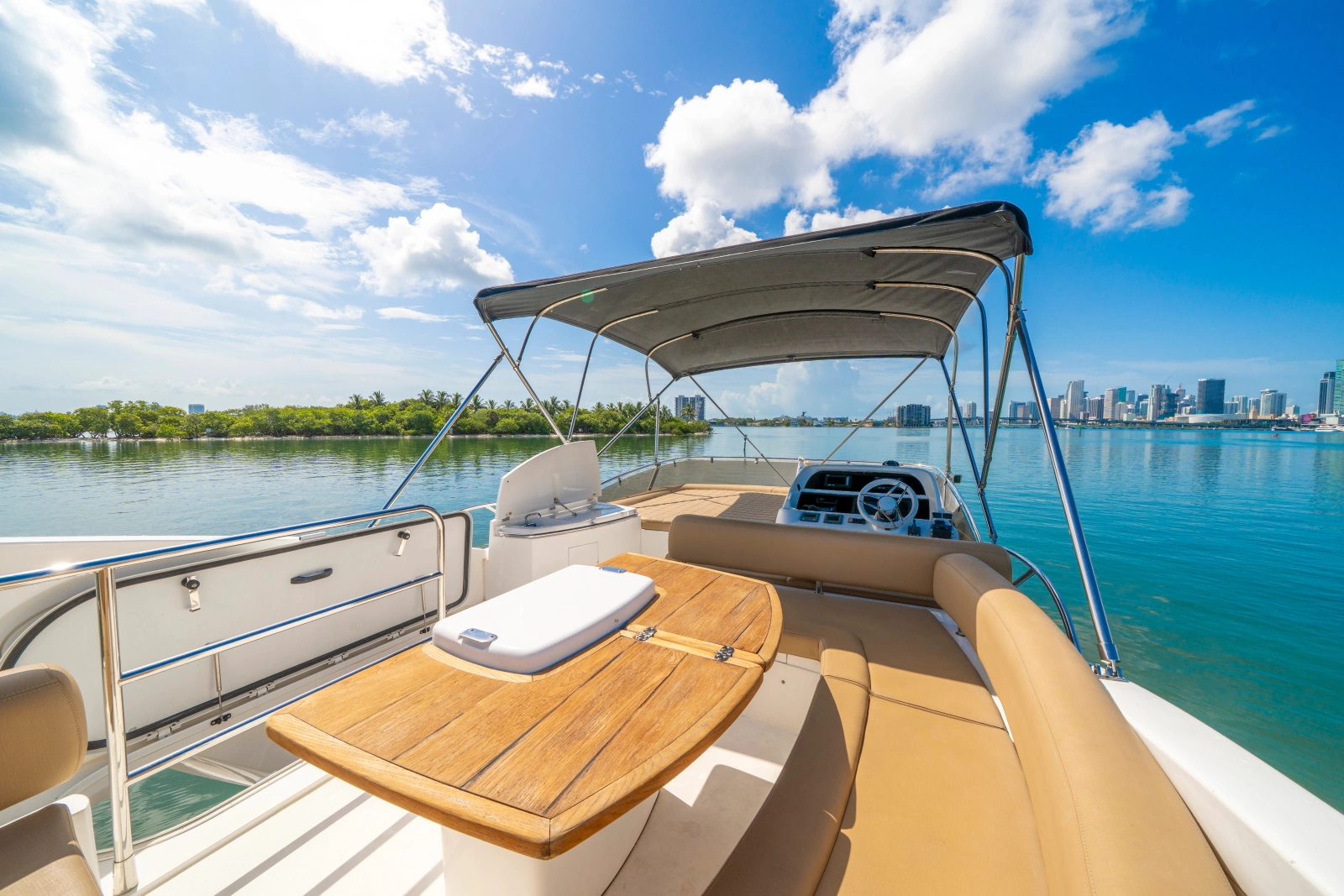 2011 Sunseeker Manhattan 52