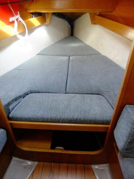 Beneteau 285 - Forward Berth Under Storage .jpg