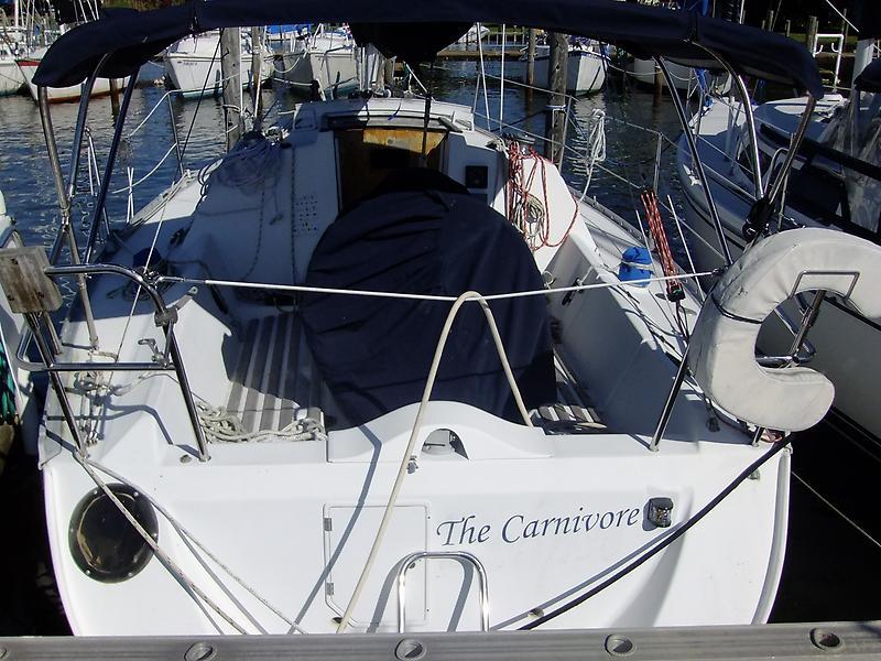 Beneteau 285 - Aft Profile.jpg