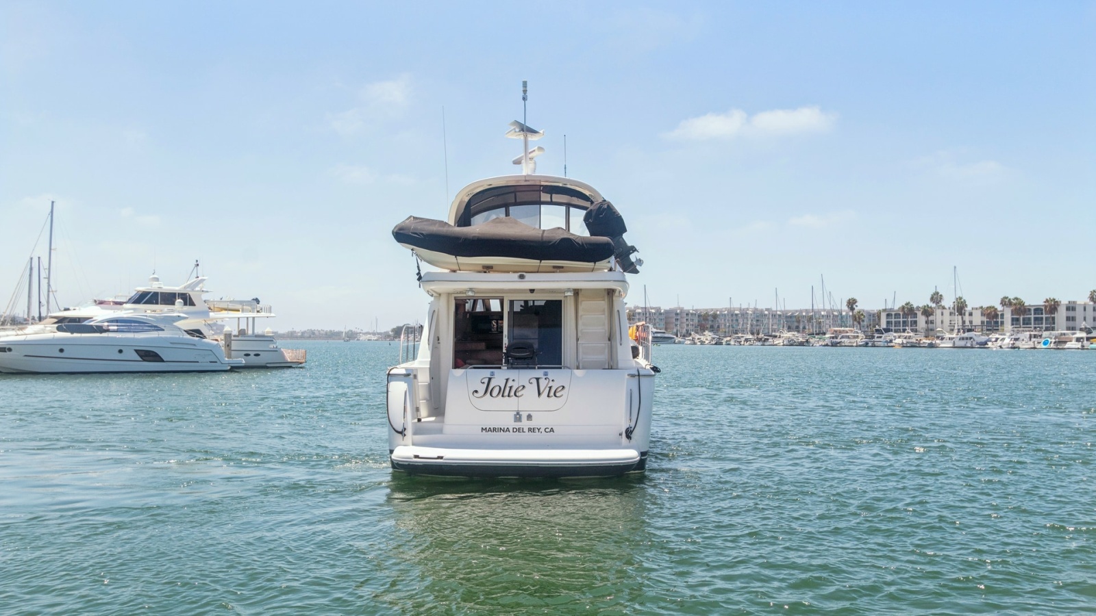 Aft View of 2005 Meridian 540