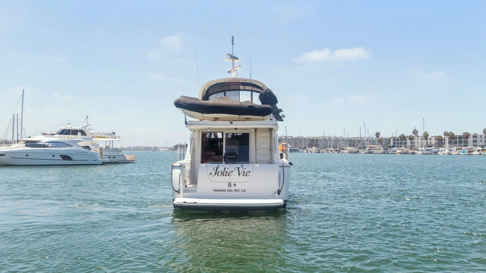 Aft View of 2005 Meridian 540