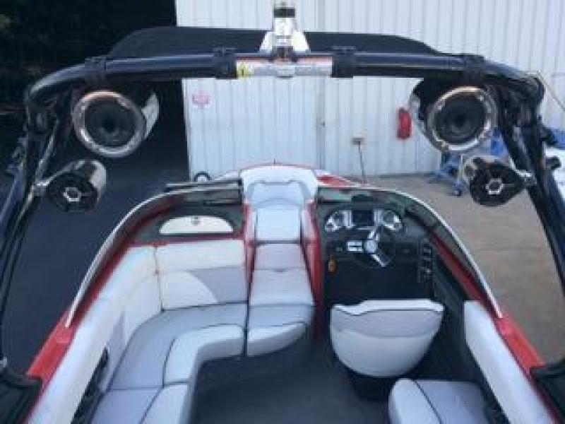 2013 Supra 21V Tower Speakers.jpg