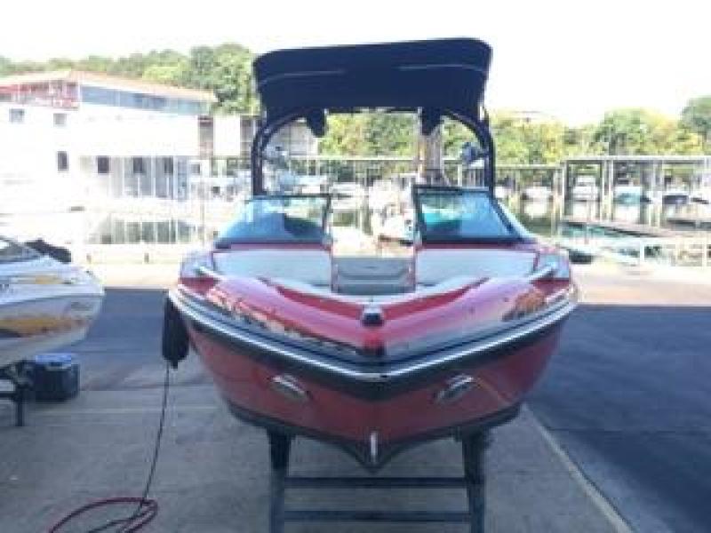 2013 Supra 21V Bow View.jpg