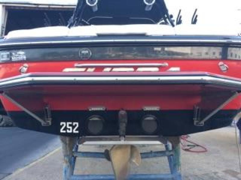2013 Supra 21V Transom.jpg