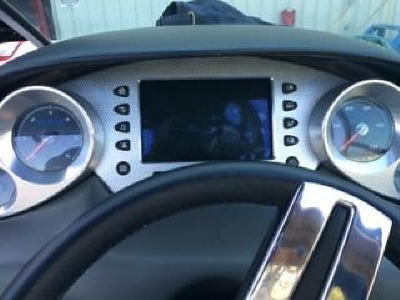 2013 Supra 21V Dash.jpg