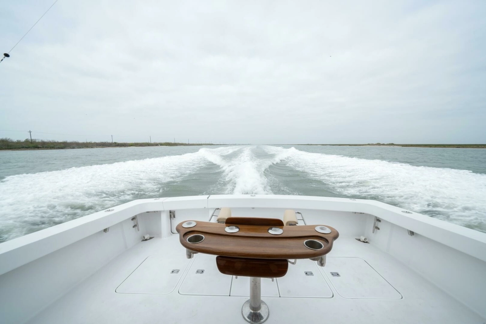 2005 Viking 52 Convertible 