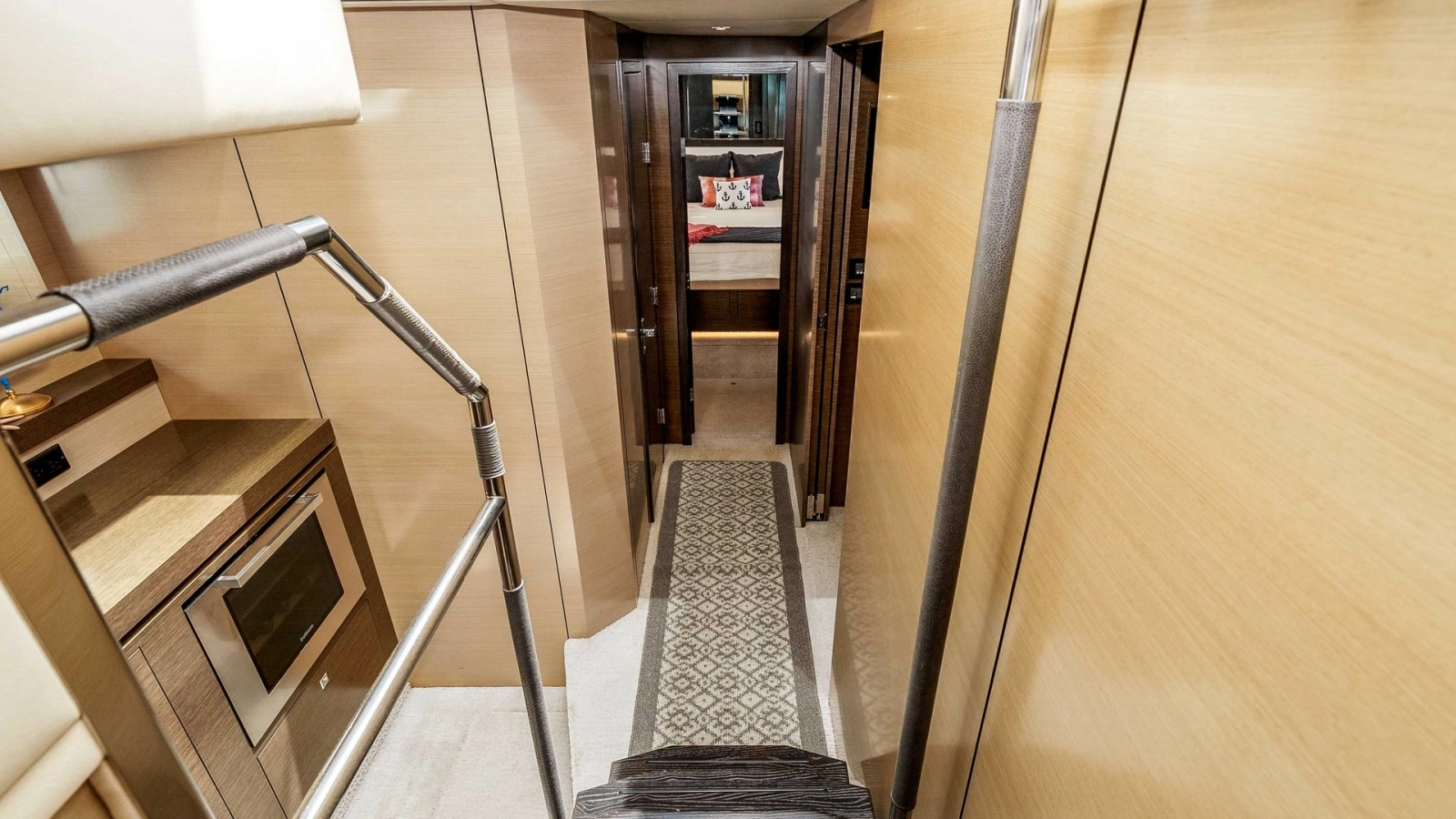 2017 Cruisers 60 Cantius 'Rising Star' - Lower Deck Corridor