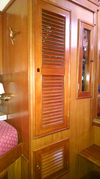 223 V Berth Cabinet.jpg