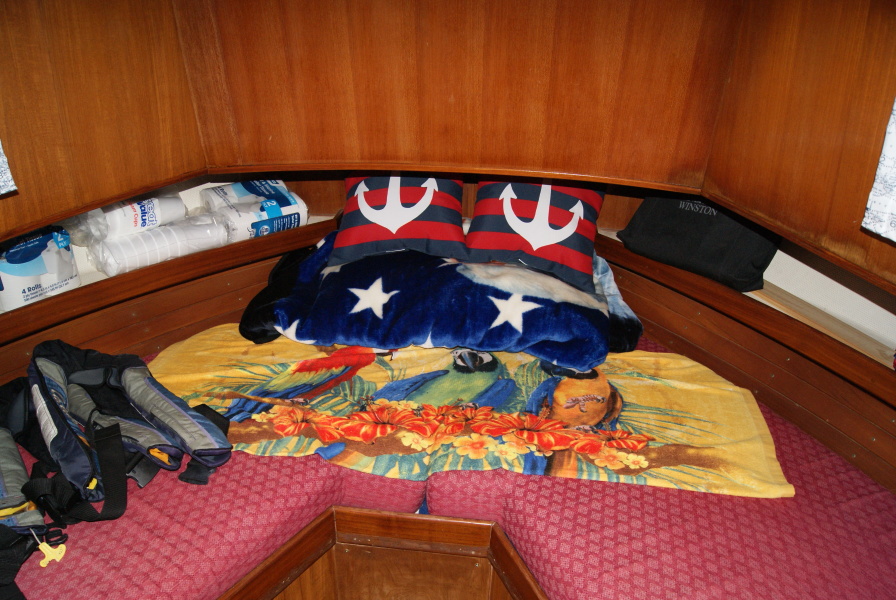 220 V Berth.JPG
