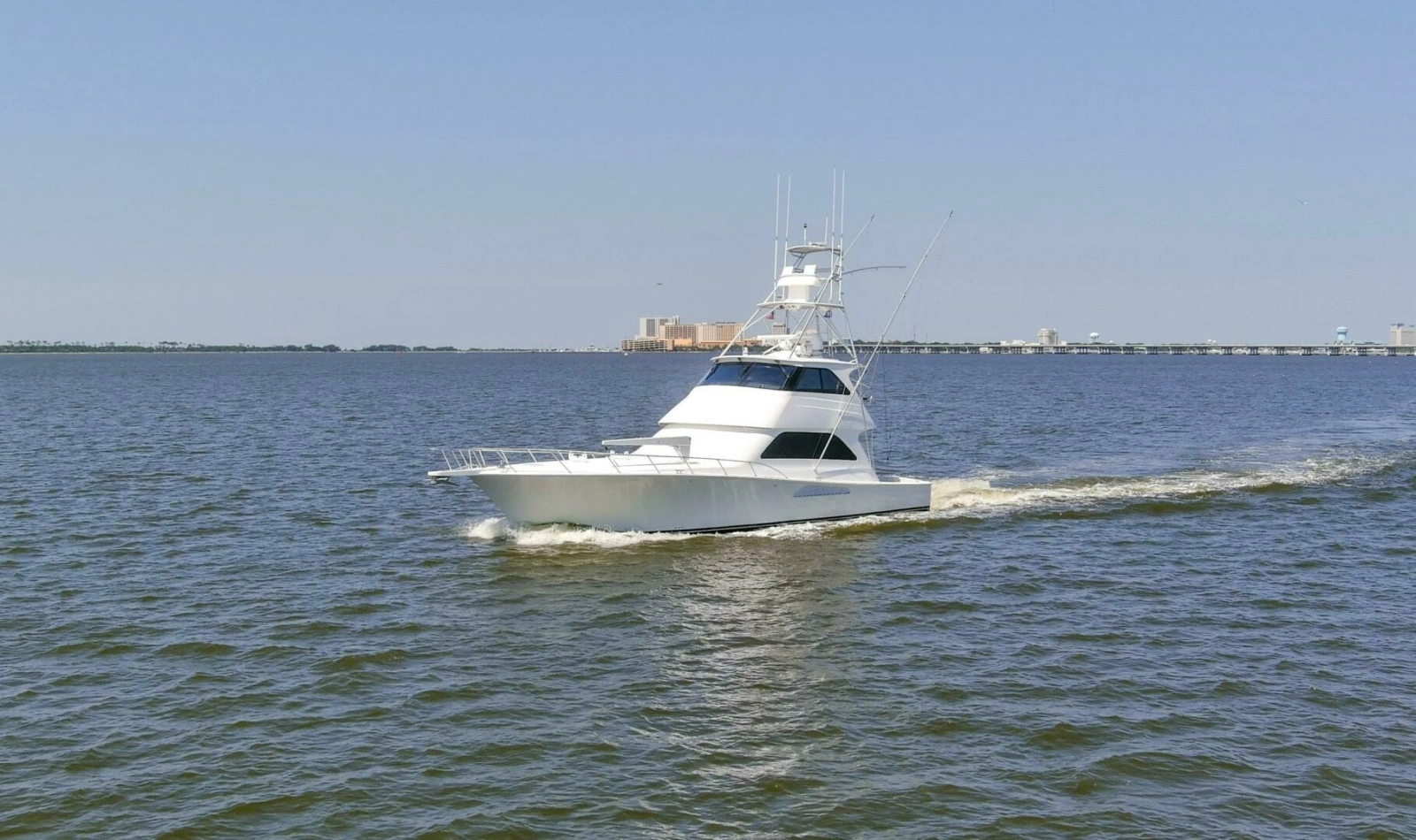 2007 64 Viking Enclosed Bridge Reel Blues Exterior (8)