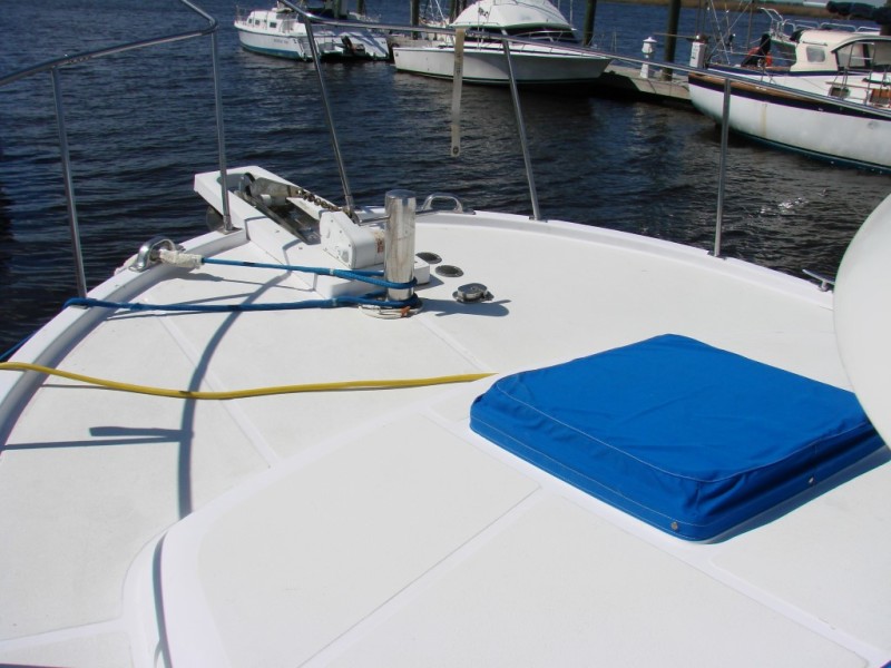03 38' Marine Trader foredeck.JPG