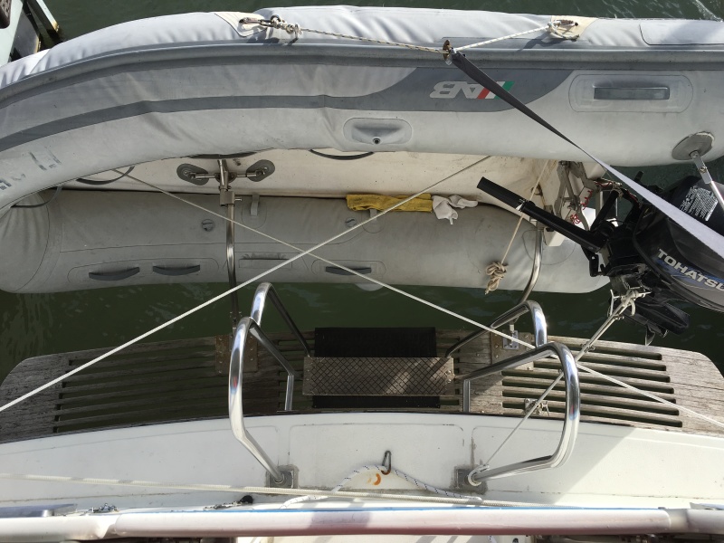 Midas Touch 1986 Marine Trader 38 Double Cabin Exterior Teak Swimdeck and dinghy.JPG