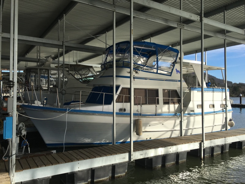 Midas Touch 1986 Marine Trader 38 Double Cabin Exterior 3.JPG