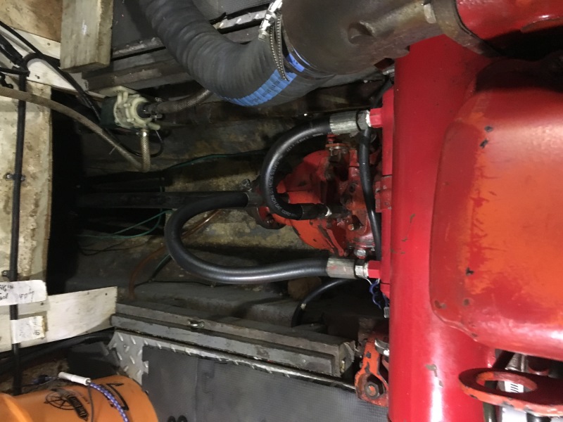 Midas Touch 1986 Marine Trader 38 Double Cabin Engine Room Drive Shaft.JPG