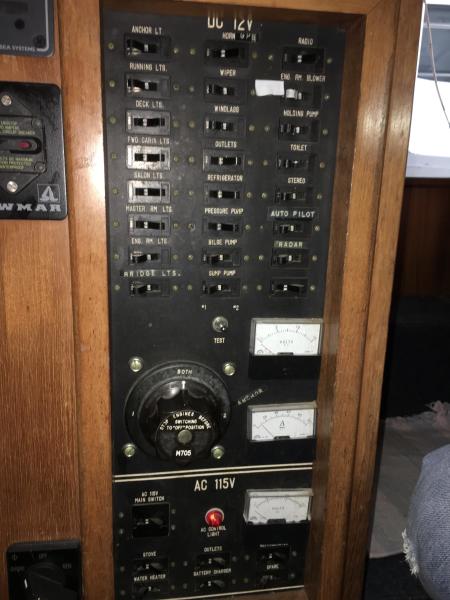 Midas Touch 1986 Marine Trader 38 Double Cabin Interior Electrical Panel 1.JPG