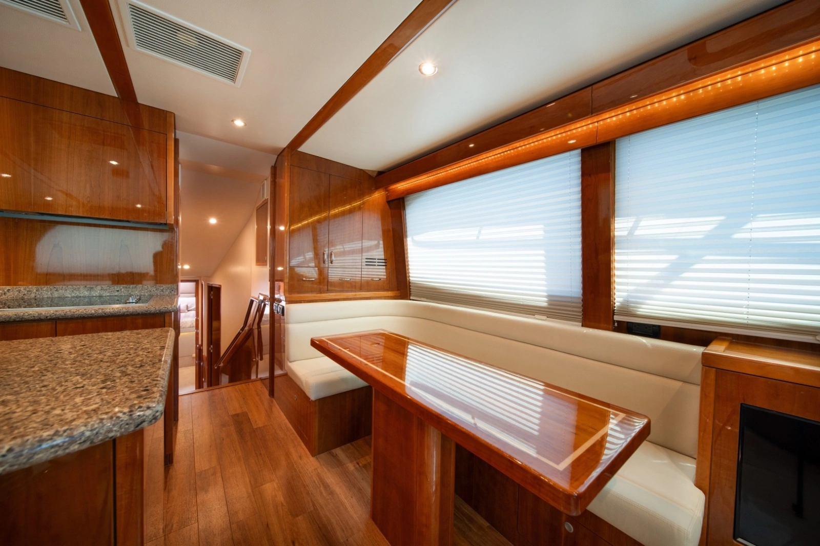 2017 Hatteras 54 GT