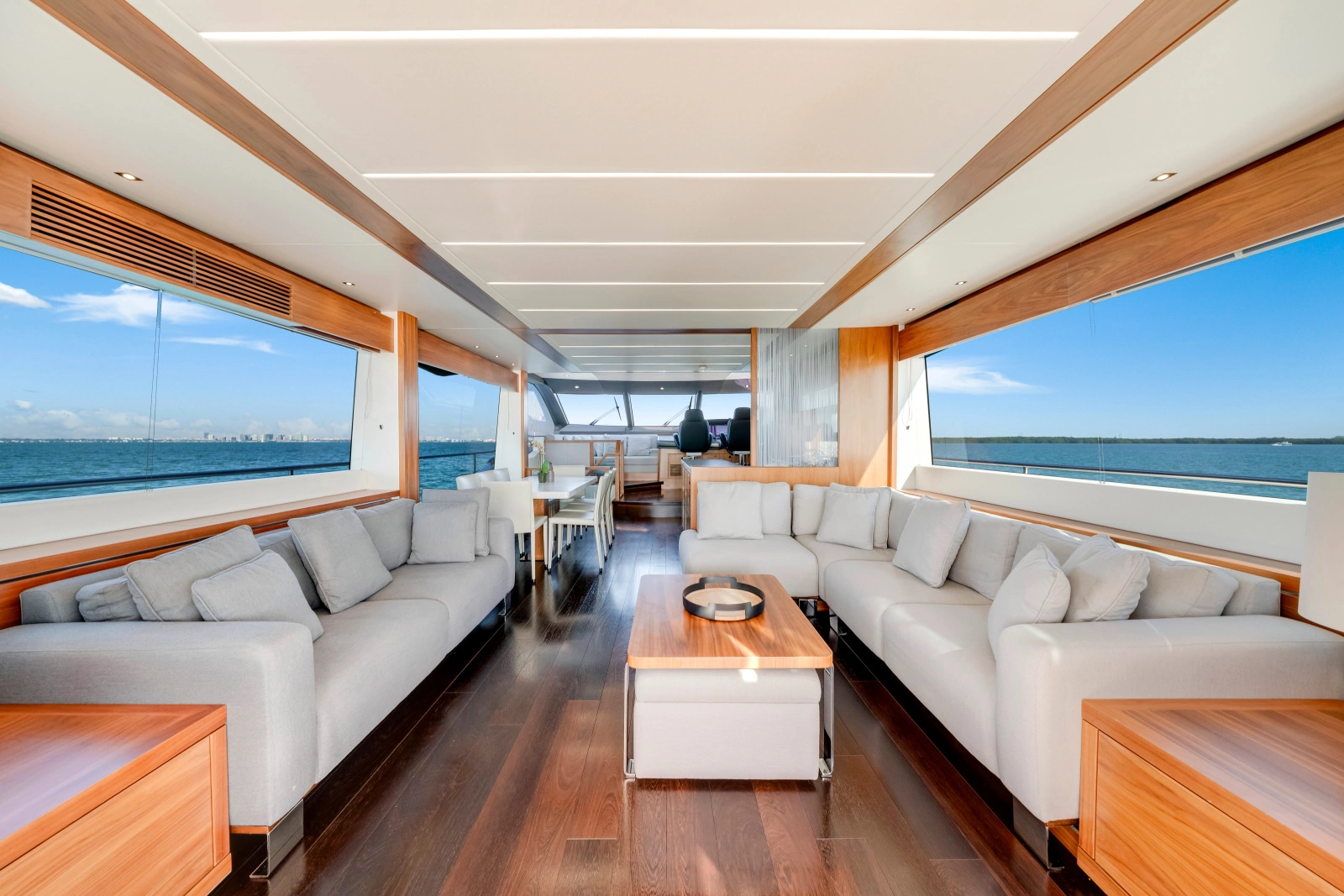 2020 Sunseeker 76 Yacht