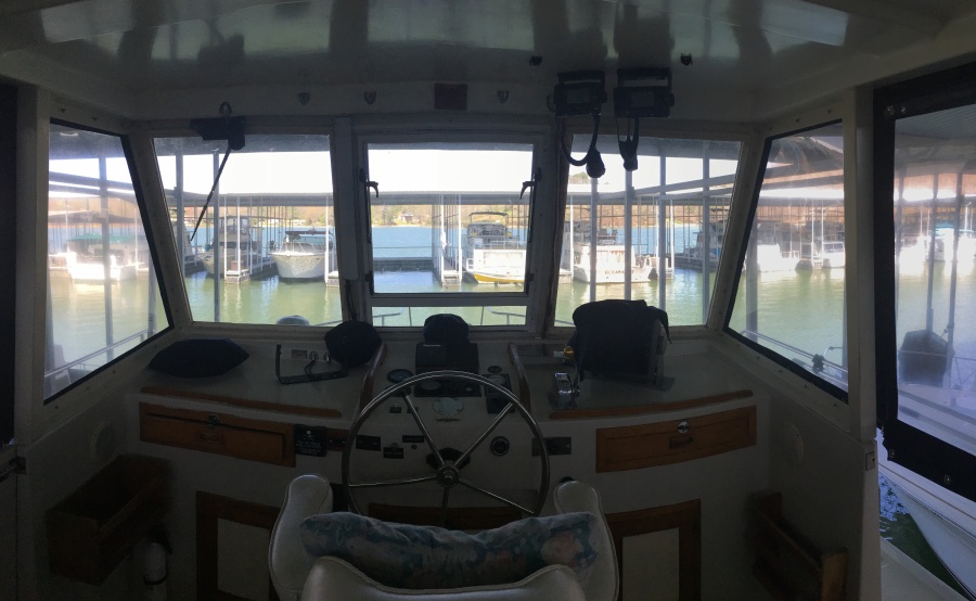 1988 Krogen 36 5 Pilothouse Helm 2.JPG